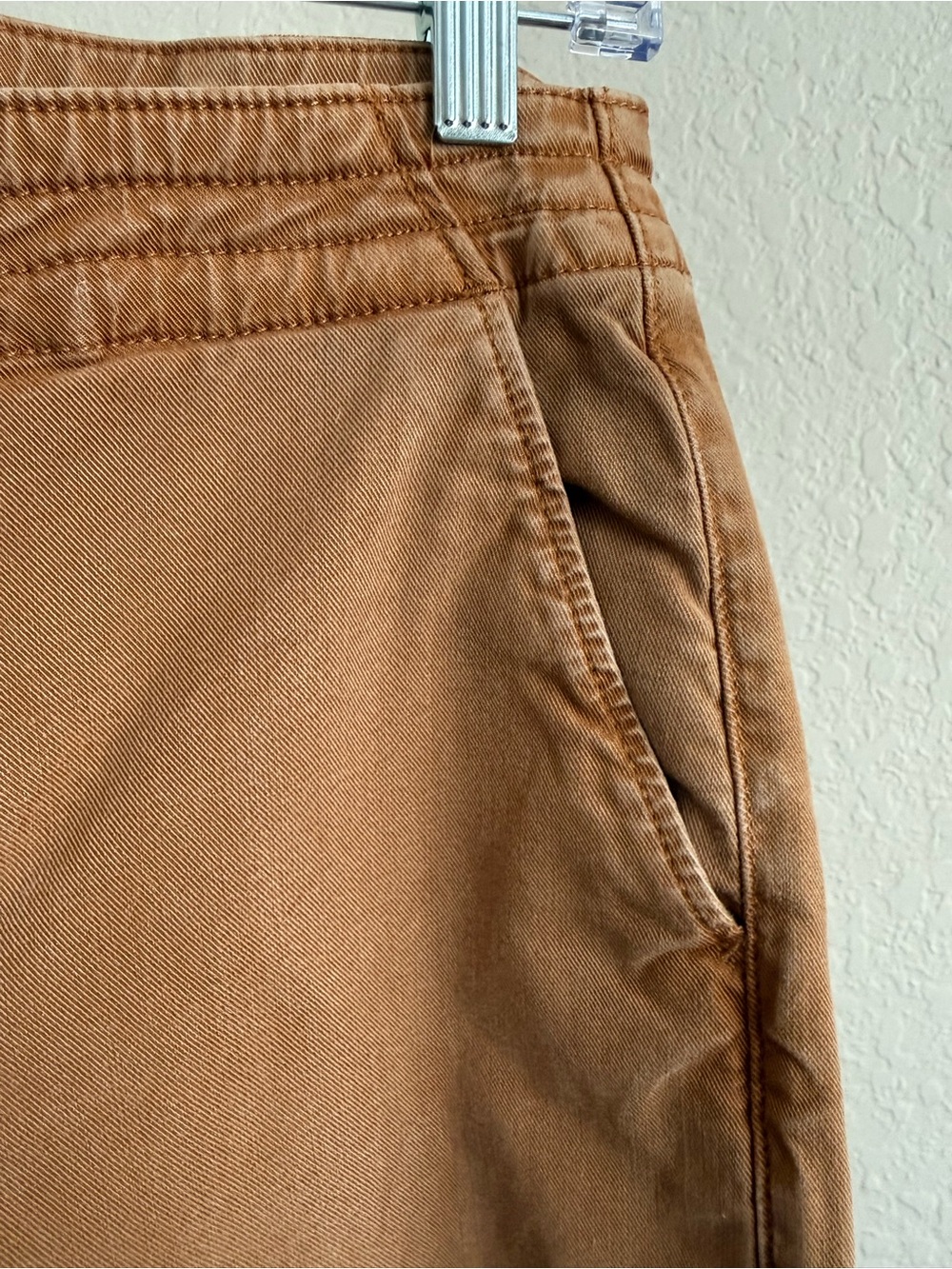 PAIGE Reid Jogger Camel Brown Tencel Utility Pants Size 26 $249 - Picture 10 of 16